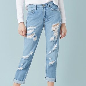 Distressed Boyfriend Jeans